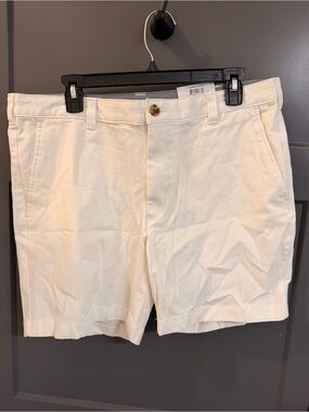 Club Room White Chino Shorts NWT 4 Way Stretch Golf Resort 7" Inseam 34